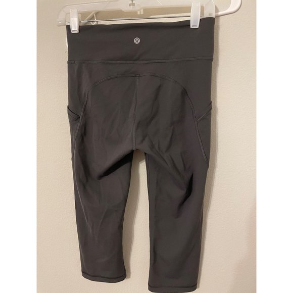 Lululemon Invigorate High-Rise Crop 17" Graphite Grey Size 6 - Picture 8 of 11